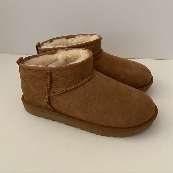 UGG Classic Ultra Mini Boots Chestnut Kid’s 6 (Will Fit a Women’s 8) - Picture 5 of 15